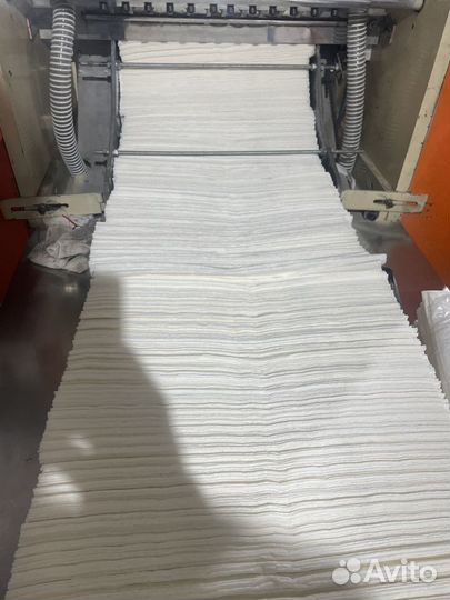 Бумажные полотенца V- сложения для диспенсеров