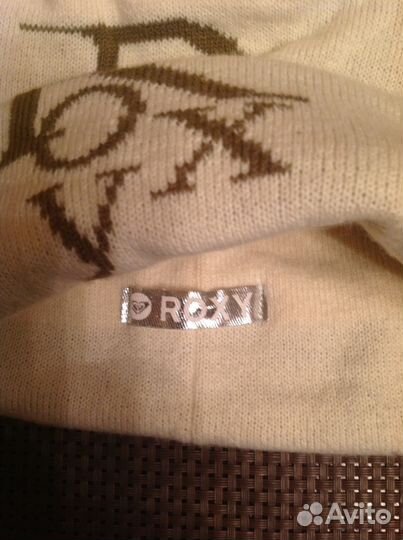 Объёмная шапка roxy