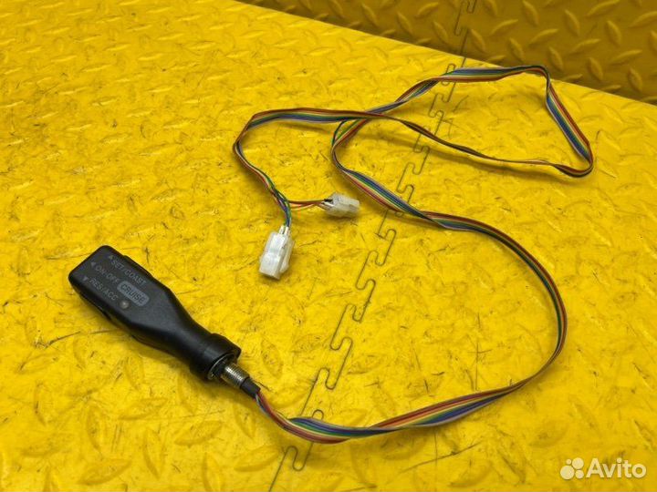 Переключатель круиз-контроля Toyota Land Cruiser