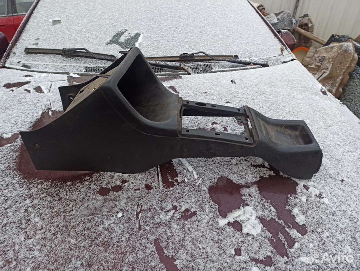 Центральная консоль гольф 3