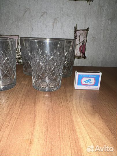 Стаканы разные