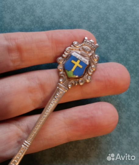 Ложка серебряная сувенирная герб эмаль 925 серебро