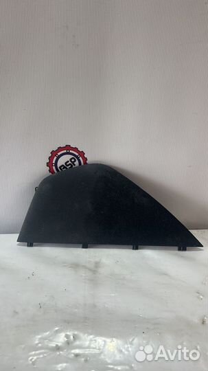 Накладка на торпедо правая Hyundai Getz