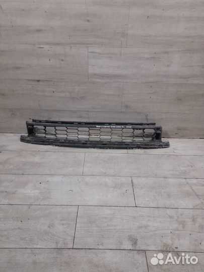 Решетка в бампер Skoda Karoq С 2017 Года