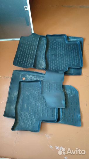 Автомобильные коврики резиновые на Шевроле Круз