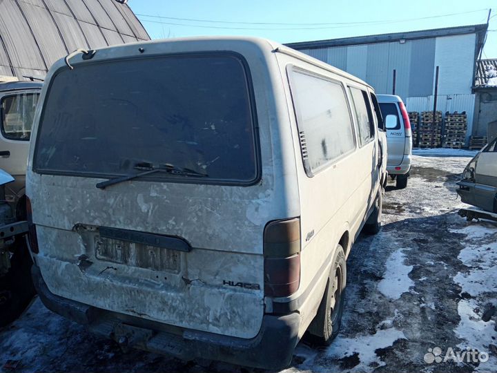 Авто в разбор на запчасти Toyota Hiace