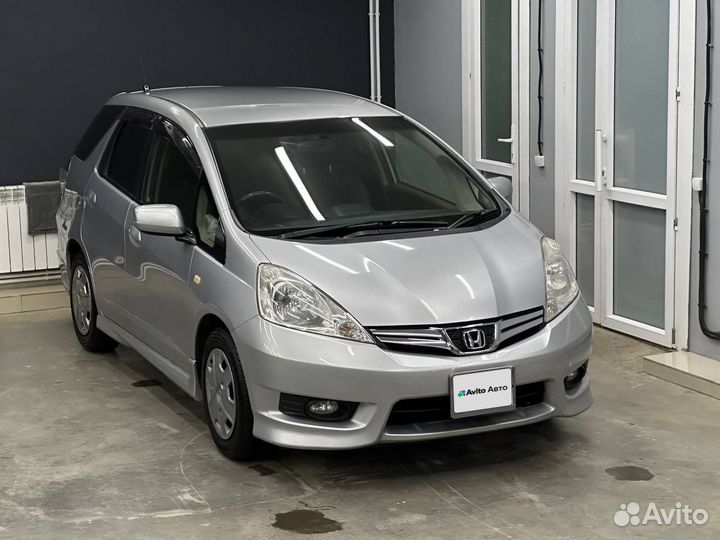 Honda Fit Shuttle 1.5 CVT, 2012, 200 000 км