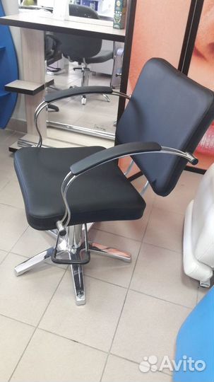 Кресло парикмахерское