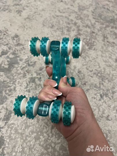Роликовый массажер антицеллюлитный ручной