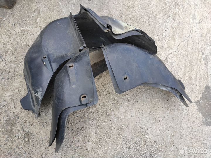Подкрылок задний на Opel Corsa D