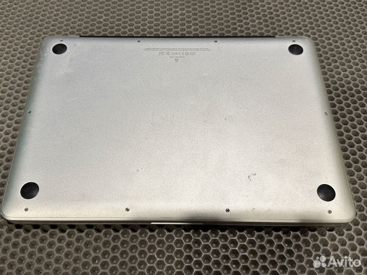 Macbook Pro 13 (i5/8ram/128ssd + 320hdd/234 цикла)