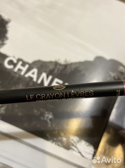 Карандаш для губ Chanel. Новый