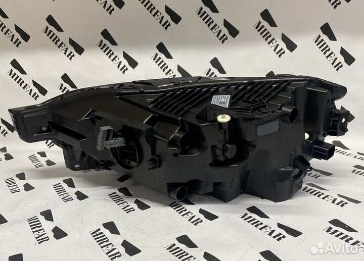 Фара правая Volvo XC60 2017-2022 Full LED
