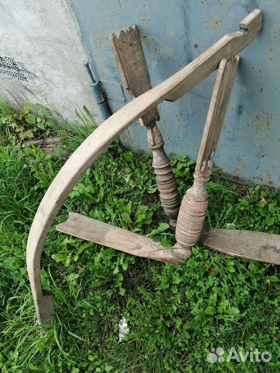 Прялки и коромысло