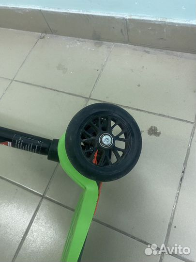 Самокат Maxi Micro