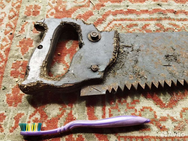 Старая ножовка