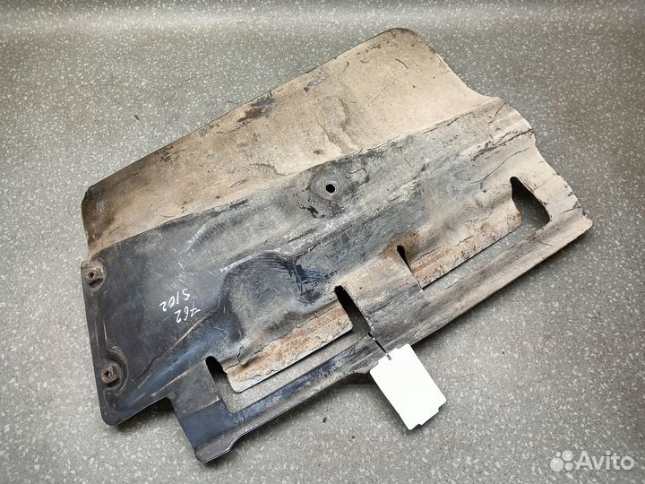 1482415 Экранная защита левая scania скания