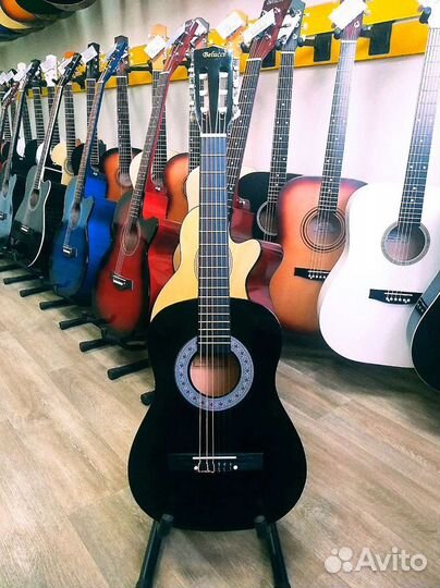 Классическая гитара Belucci