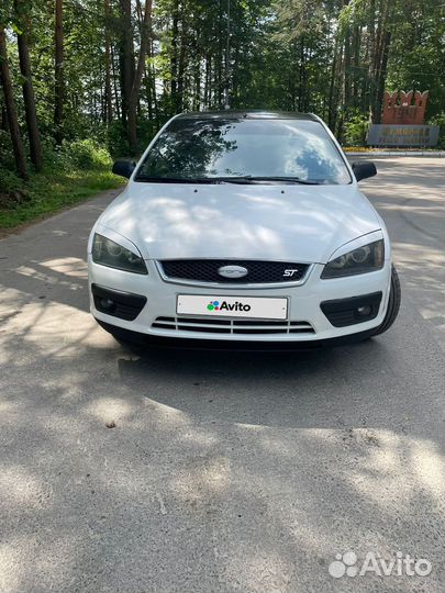 Ford Focus 2.0 МТ, 2006, 232 200 км