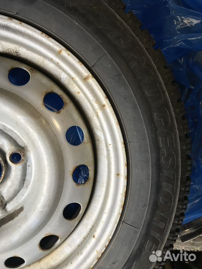 Колеса зимние 175 65 R14 bridgestone