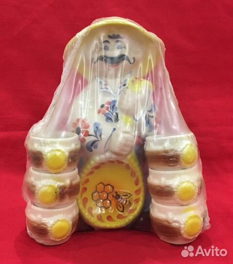 Статуэтка фарфоровая. Штоф, Казак с ложкой