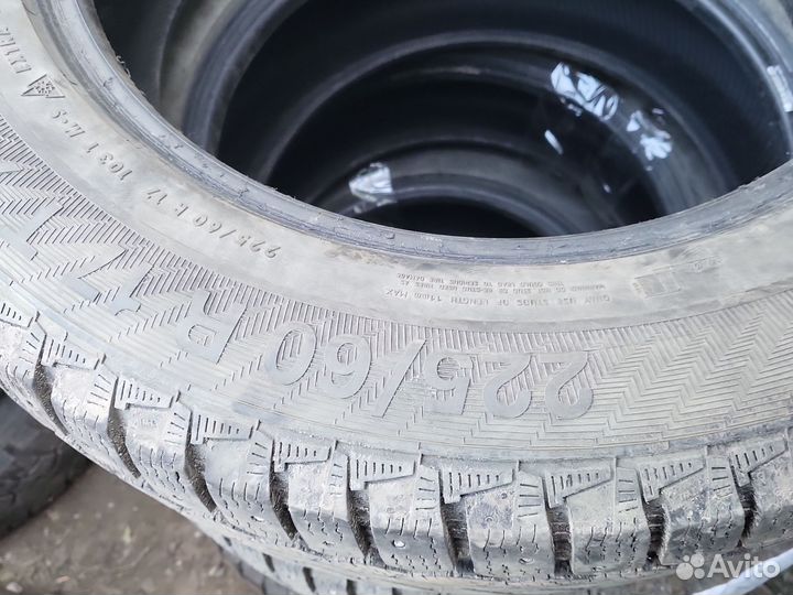 Gislaved Nord Frost 200 225/60 R17