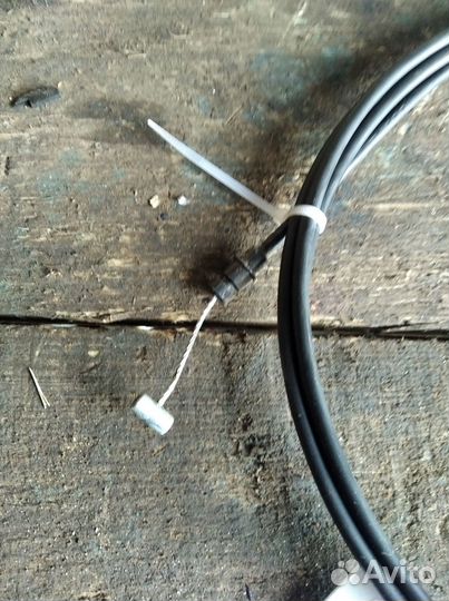 Трос лючка бензобака Ниссан Примера П12