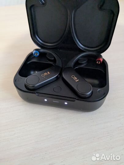 TWS Адаптер с цап fiio utws5 2pin