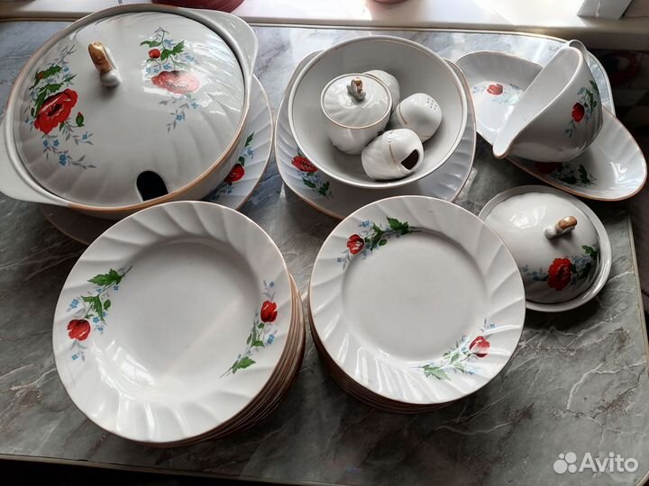 Столовый сервиз на 12 персон СССР