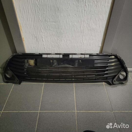 Решетка в бампер Тoyota