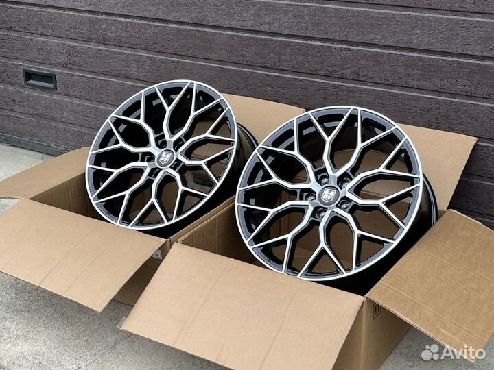 Диски R19 Vossen HF2 8,5J 5-114,3 B-P