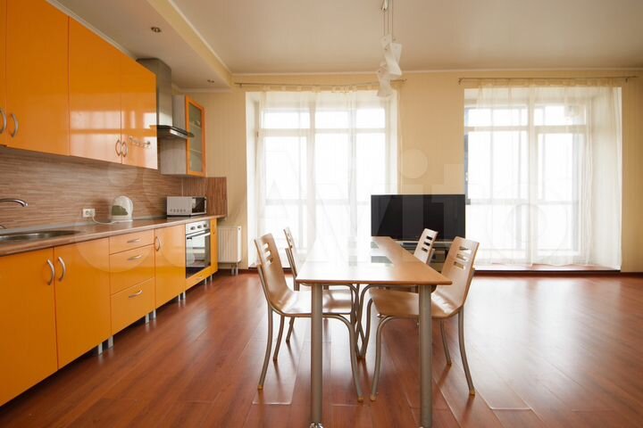 2-к. квартира, 55 м², 9/9 эт.