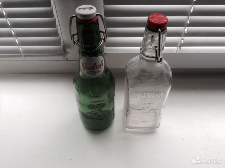 Интерьерные бутылки с бугельной пробкой