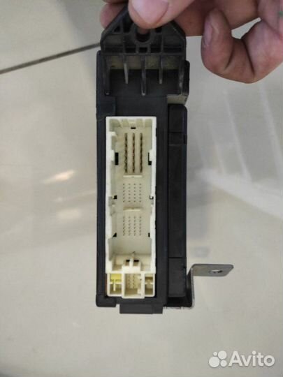 Блок предохранителей Toyota Tundra