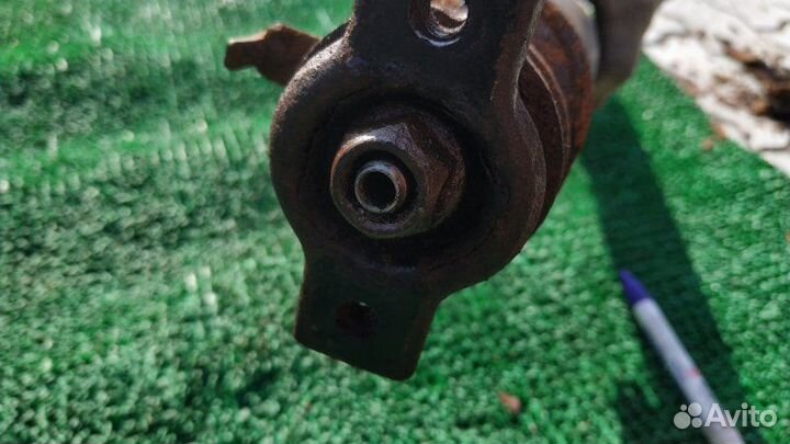 Амортизатор зад. Toyota Land Cruiser Cygnus, Land