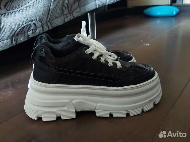 Кроссовки женские 38 размер