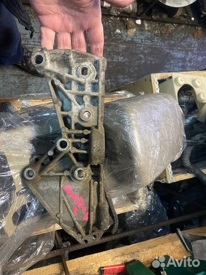 Кронштейн генератора рено сценик 2