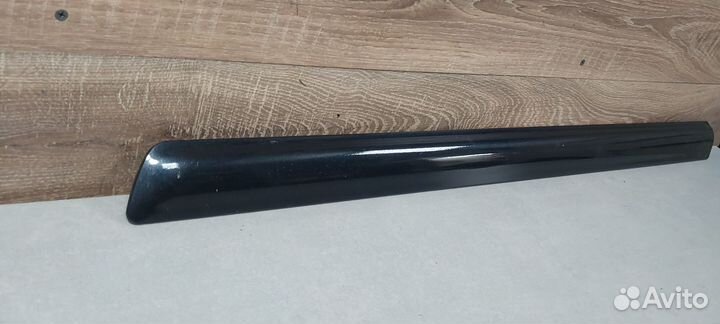 Молдинг передней правой двери ваз LADA 2115 14 13