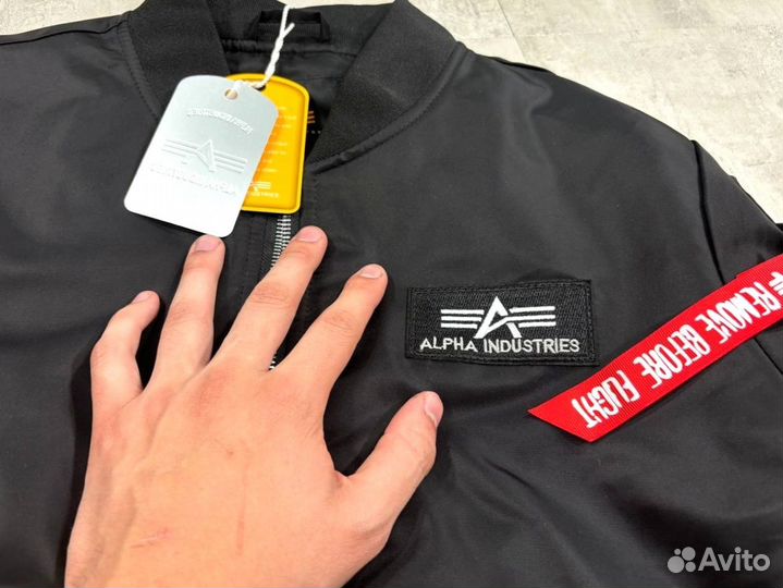 Бомбер alpha industries черный