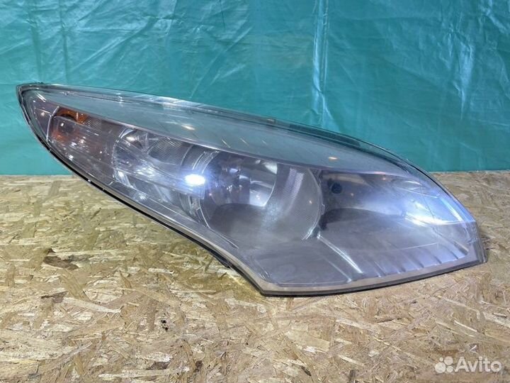 Фара галогеновая передняя правая Renault Megan Iii