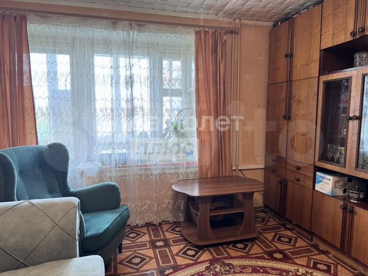 4-к. квартира, 74 м², 3/9 эт.