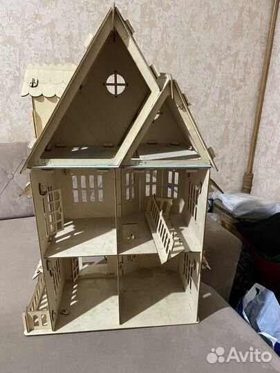 Домик кукольный