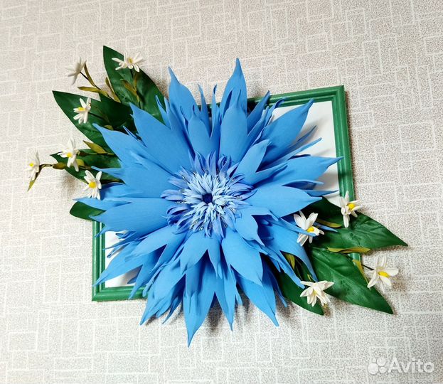 Светильники, картины