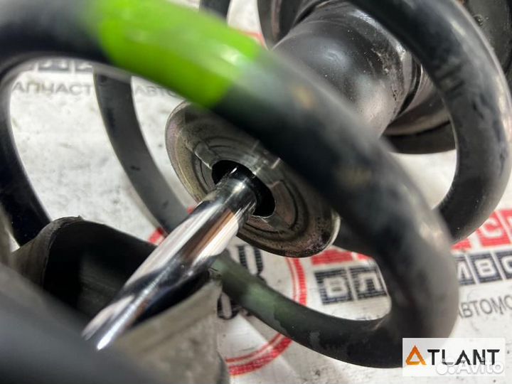 Стойка задняя правая toyota crown