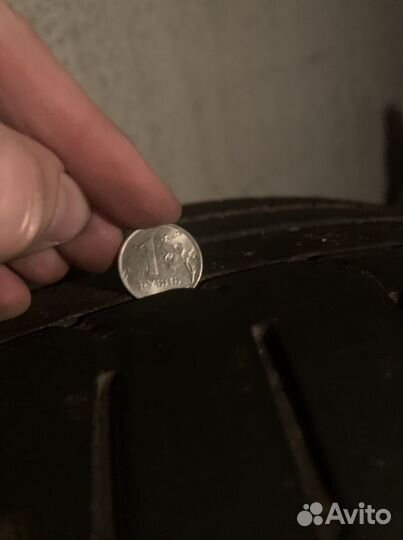 Pirelli P Zero SUV 295/40 R21