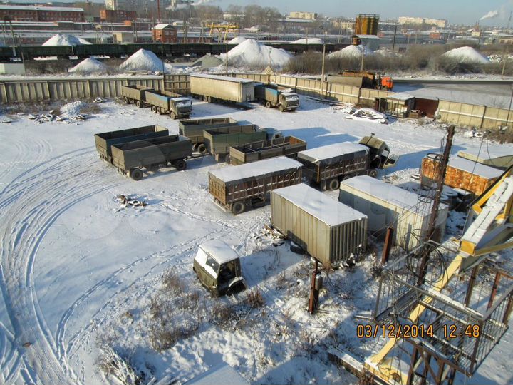 Машиноместо, > 30 м²