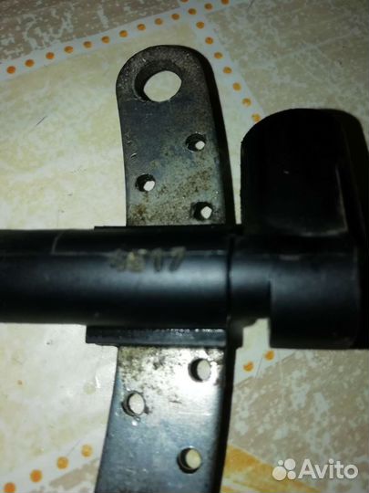 Датчик коленвала renault