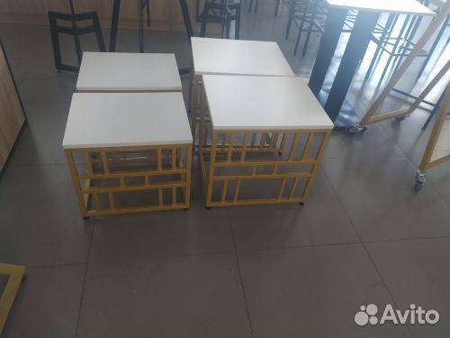 Столик золото