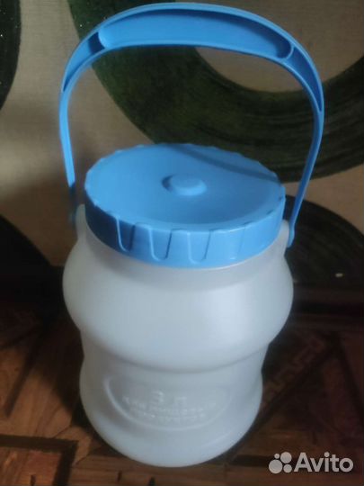 Бидон 3 л для пищевых продуктов. Новый