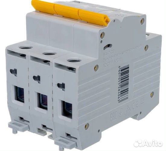 Автоматический 3-полюсный выключатель IEK ва47-29